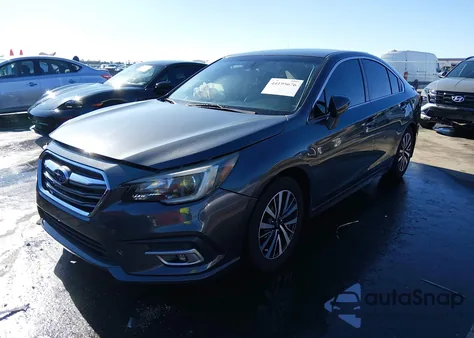 2018 Subaru Legacy 2.5I Premium z USA, uszkodzony, nr VIN 4S3BNAF66J3008938